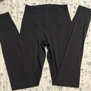 Lululemon align legging, 28inch, size 2 black. Great condition, barely worn.
